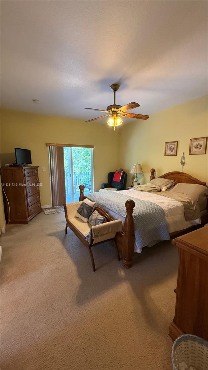 232 SE 32nd Ter, Homestead, Florida image 5