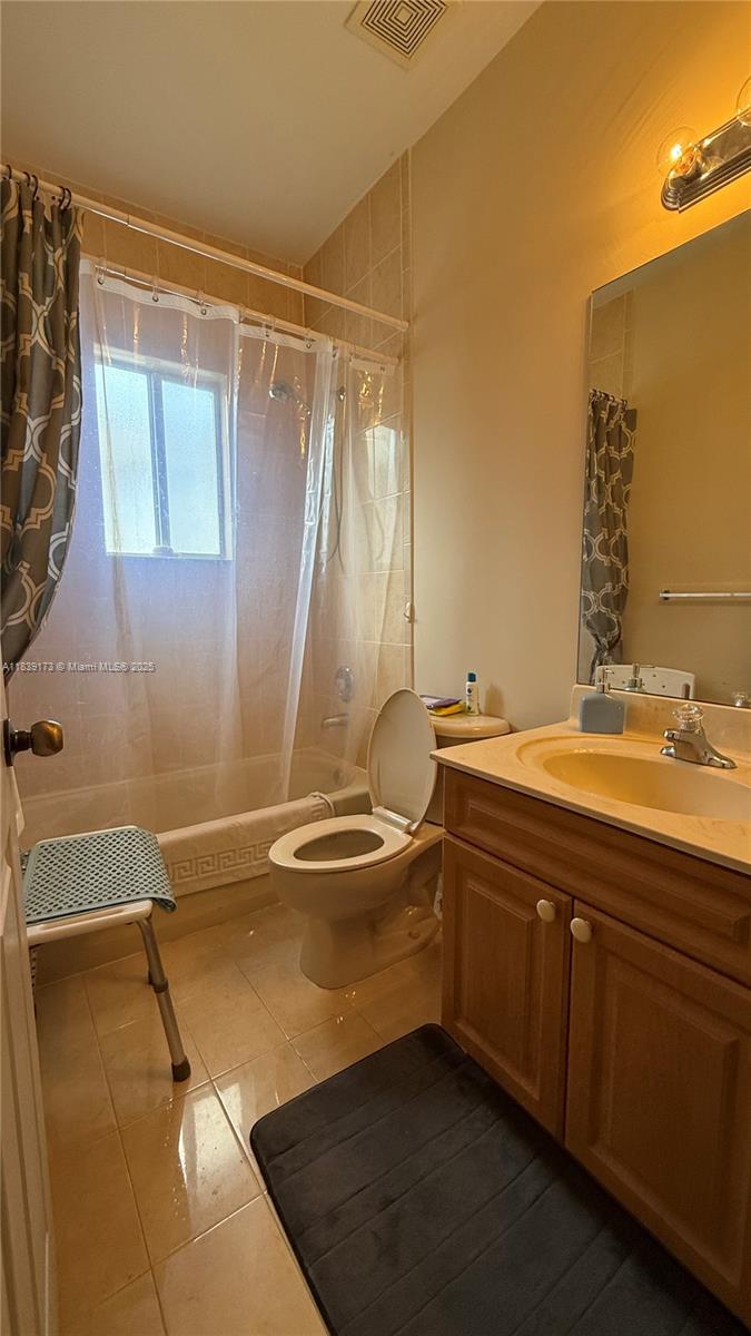 232 SE 32nd Ter, Homestead, Florida image 8