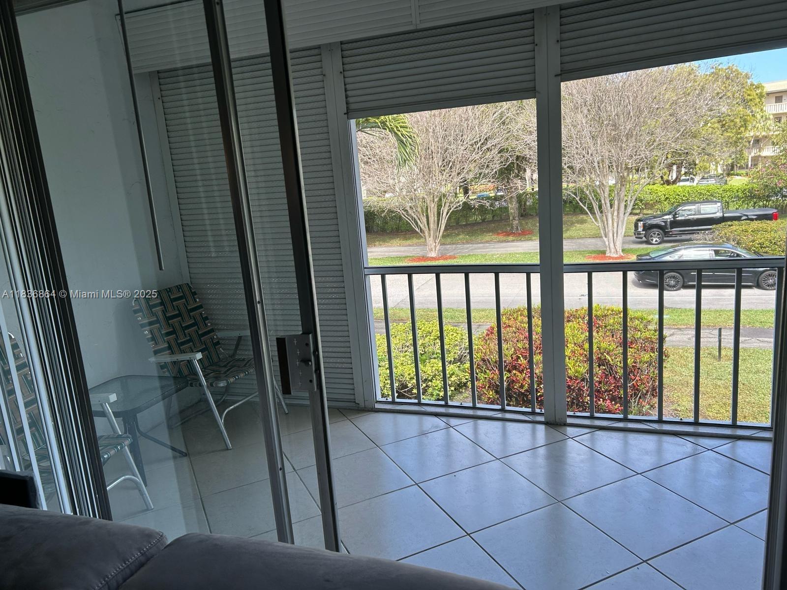 1206 Bahama Bnd #F2, Coconut Creek, Florida image 1