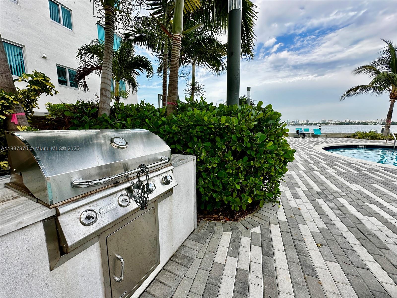 7501 E Treasure Dr #1P, North Bay Village, Florida image 32