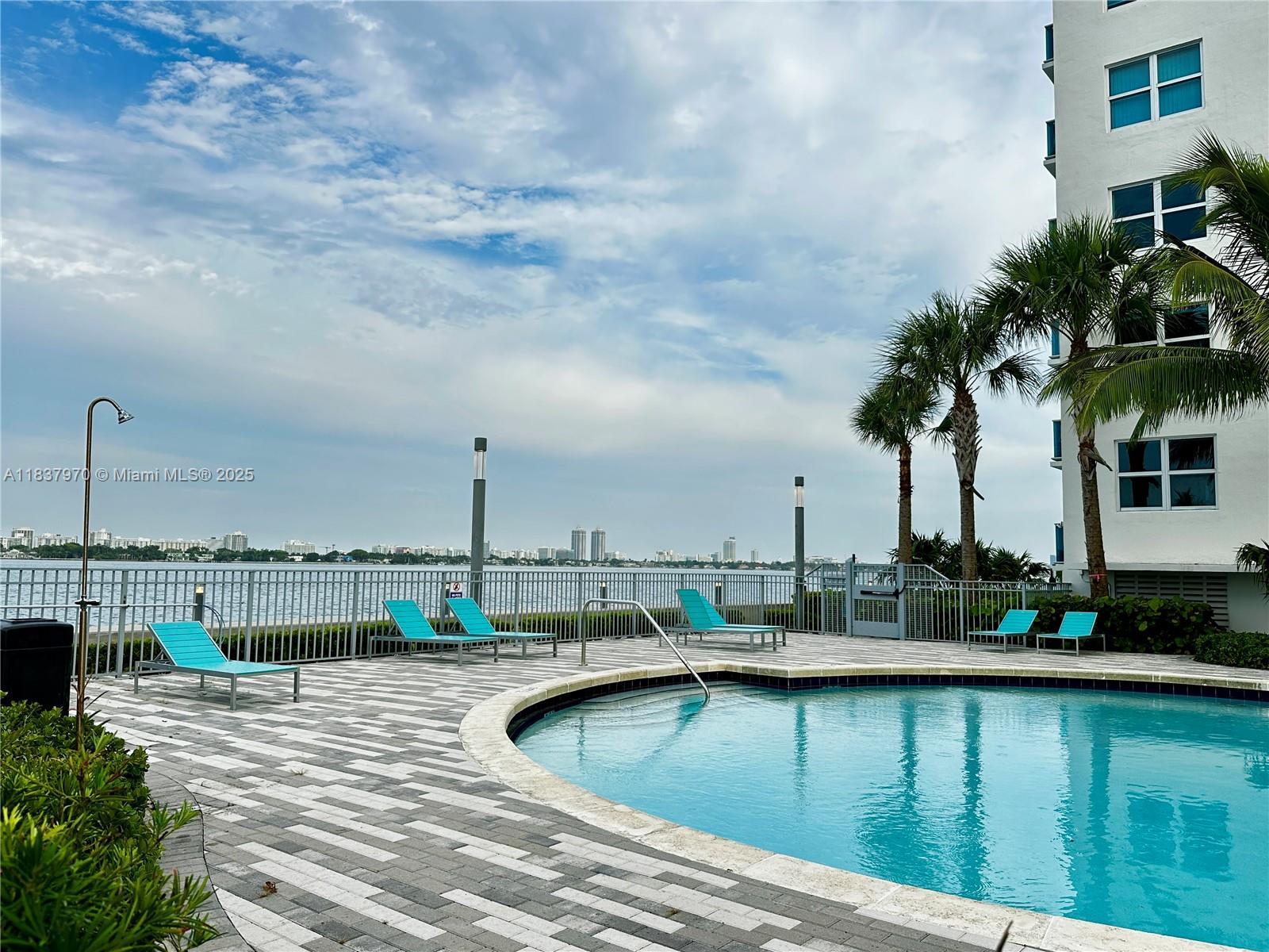 7501 E Treasure Dr #1P, North Bay Village, Florida image 34