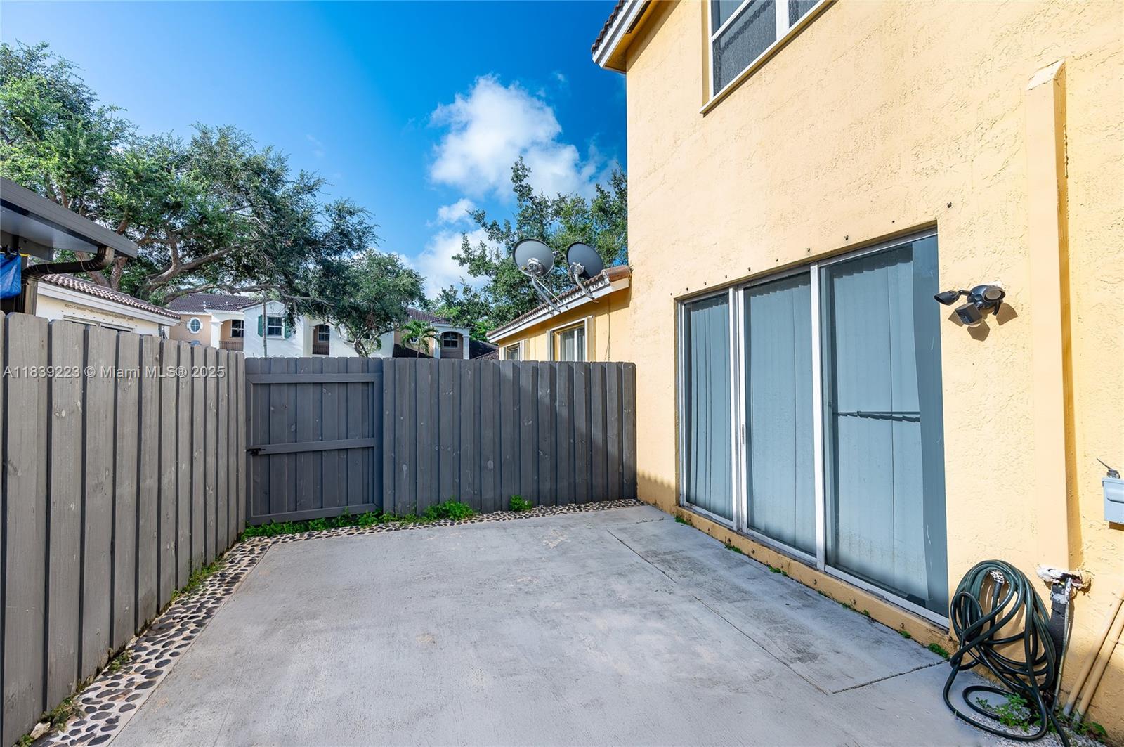 4227 NE 9th St, Homestead, Florida image 5
