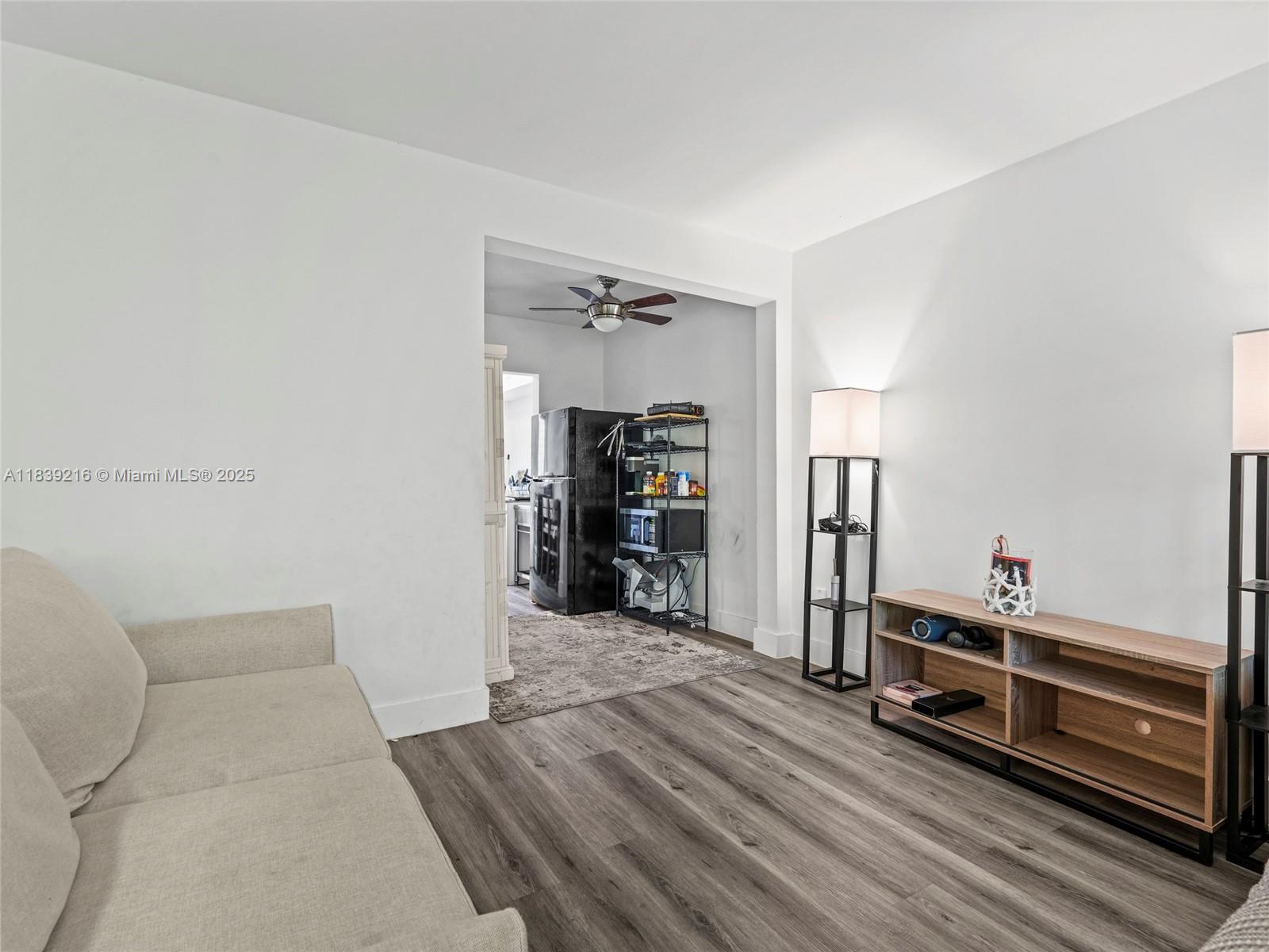 1060 Pennsylvania Ave #4, Miami Beach, Florida image 3