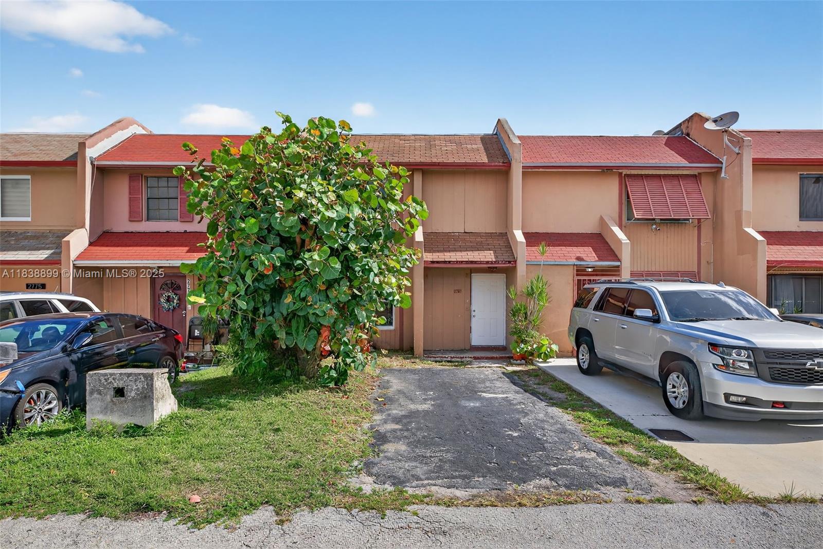 2767 NW 197th Ter, Miami Gardens, Florida image 3
