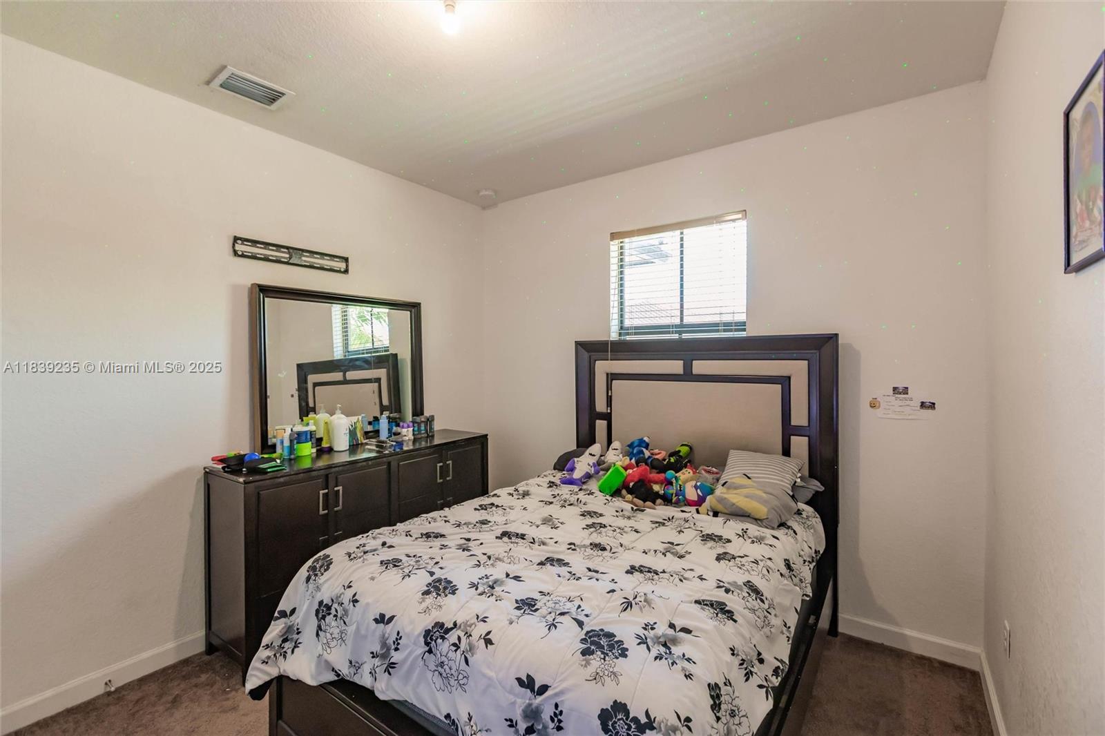 6586 S Anise Ct, Davie, Florida image 11