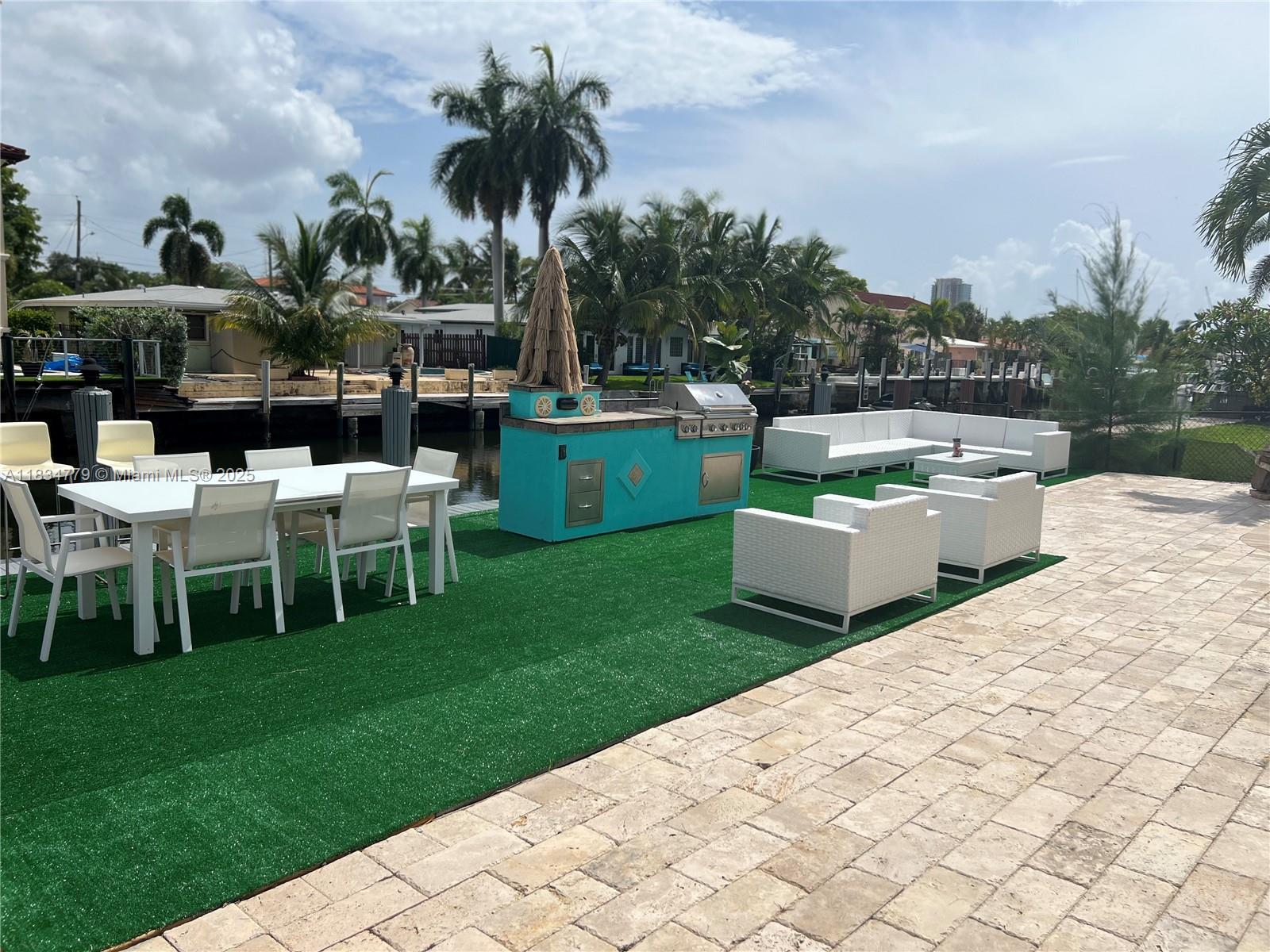 2321 SE 15th St, Pompano Beach, Florida image 9