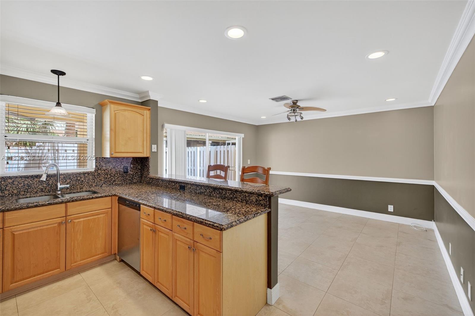 10871 SW 11th Mnr, Davie, Florida image 19