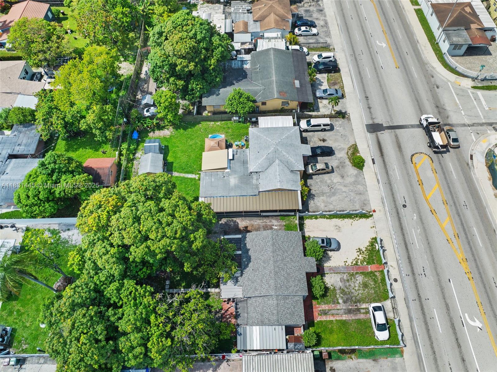 851 SE 8th Ave, Hialeah, Florida image 2