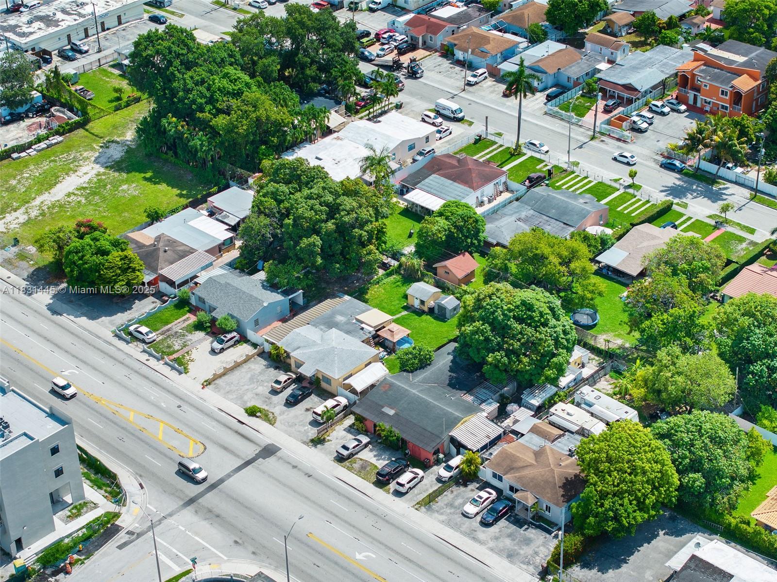851 SE 8th Ave, Hialeah, Florida image 5
