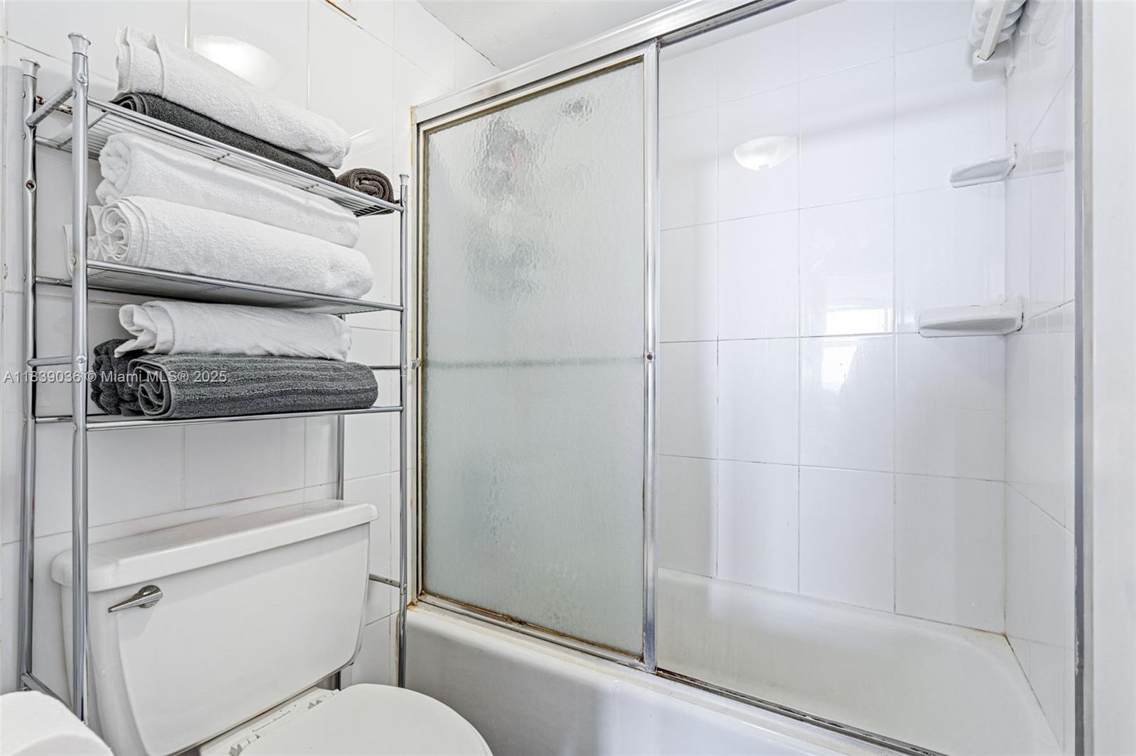 2899 Collins Ave #931, Miami Beach, Florida image 14