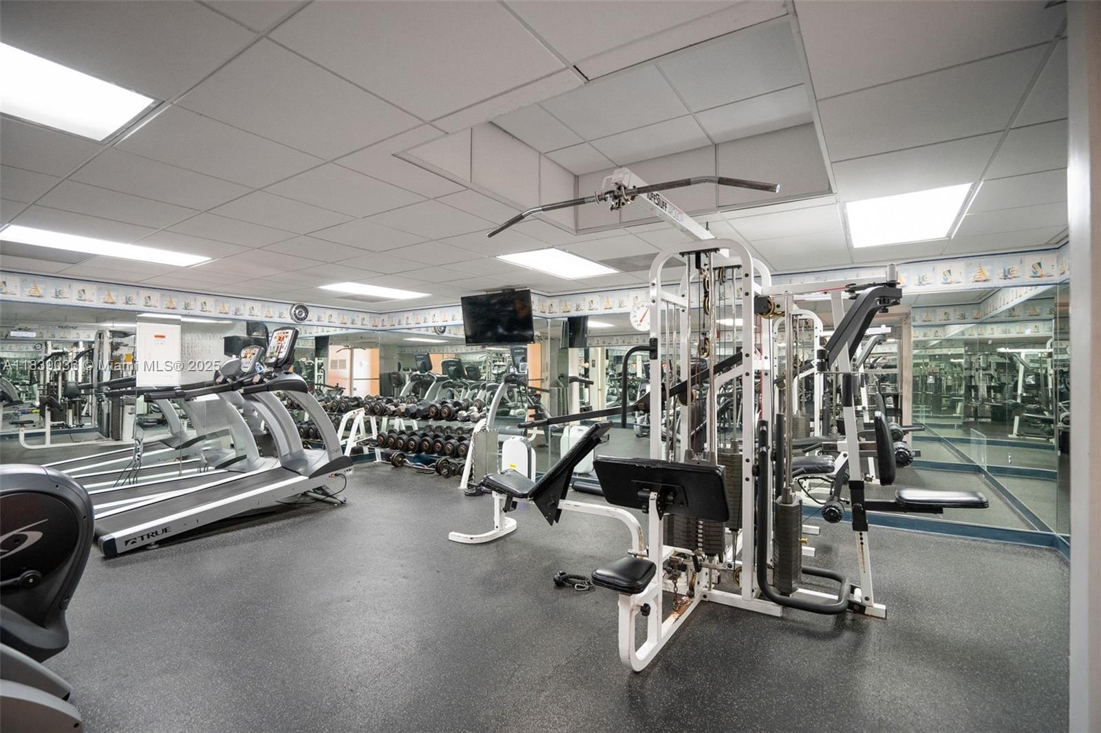 2899 Collins Ave #931, Miami Beach, Florida image 20