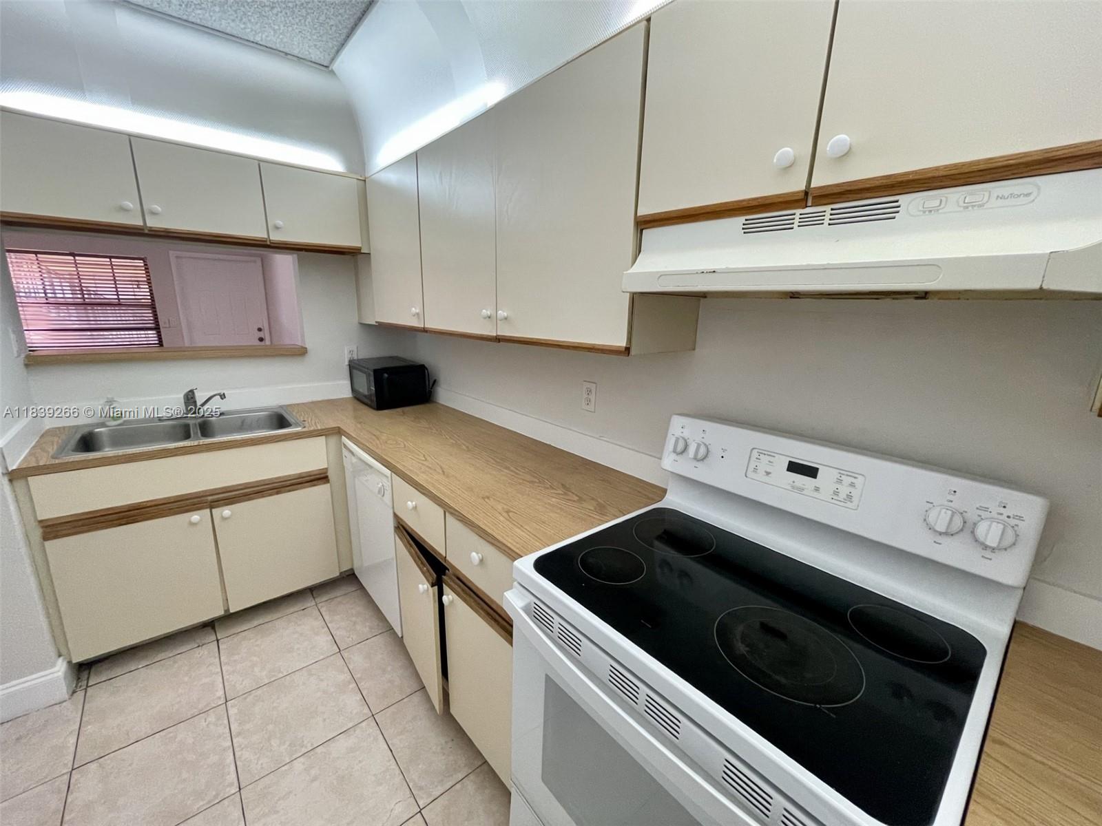 Property photo # 2