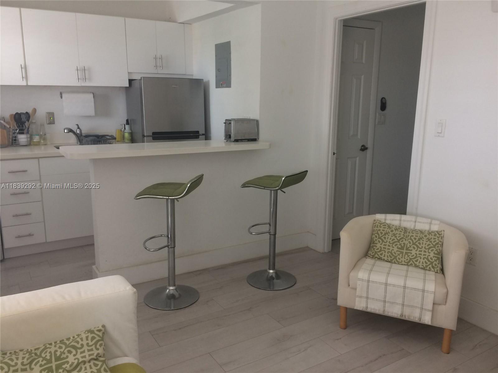 Property photo # 6