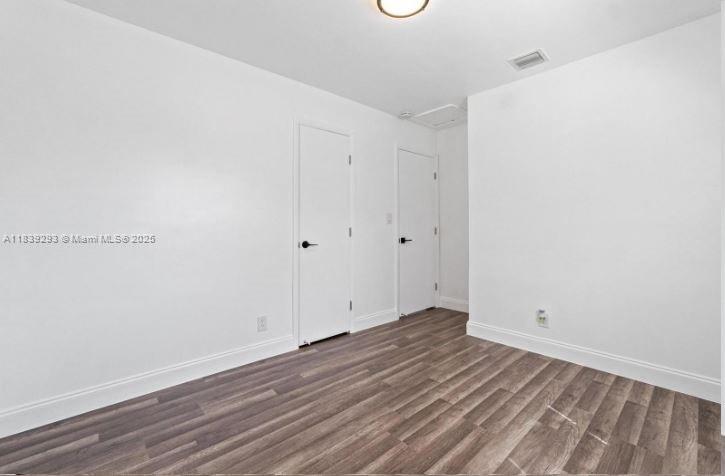 1040 NW 23rd Ter, Fort Lauderdale, Florida image 12