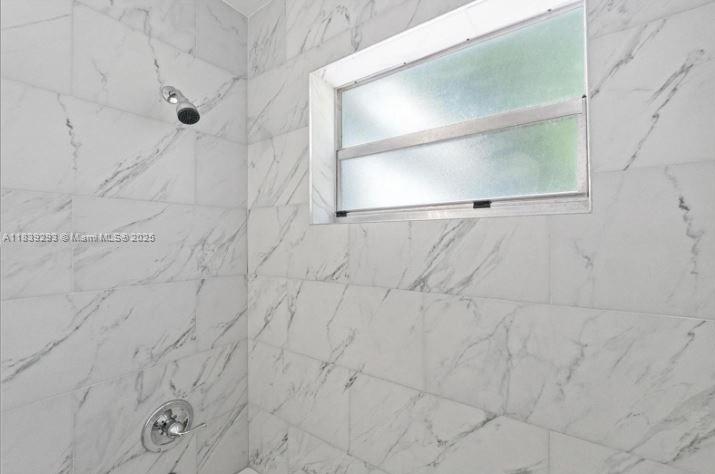 1040 NW 23rd Ter, Fort Lauderdale, Florida image 16