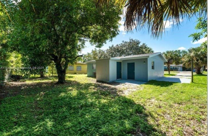 1040 NW 23rd Ter, Fort Lauderdale, Florida image 21