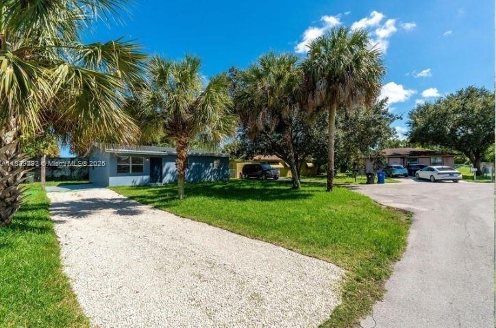 1040 NW 23rd Ter, Fort Lauderdale, Florida image 3