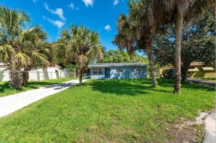 1040 NW 23rd Ter, Fort Lauderdale, Florida image 4