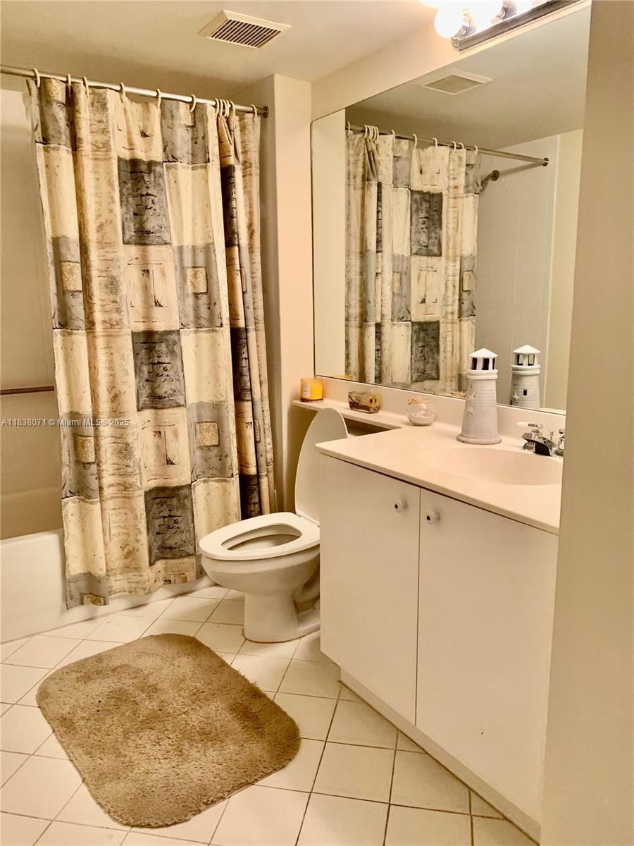 7751 Southampton Ter #310, Tamarac, Florida image 10