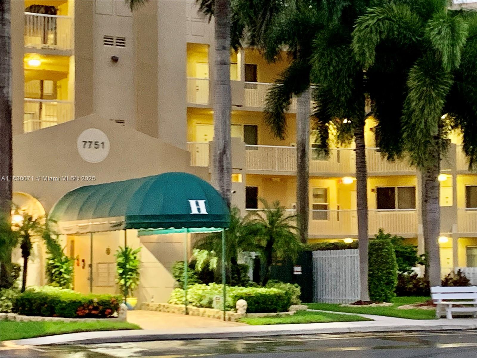 7751 Southampton Ter #310, Tamarac, Florida image 18