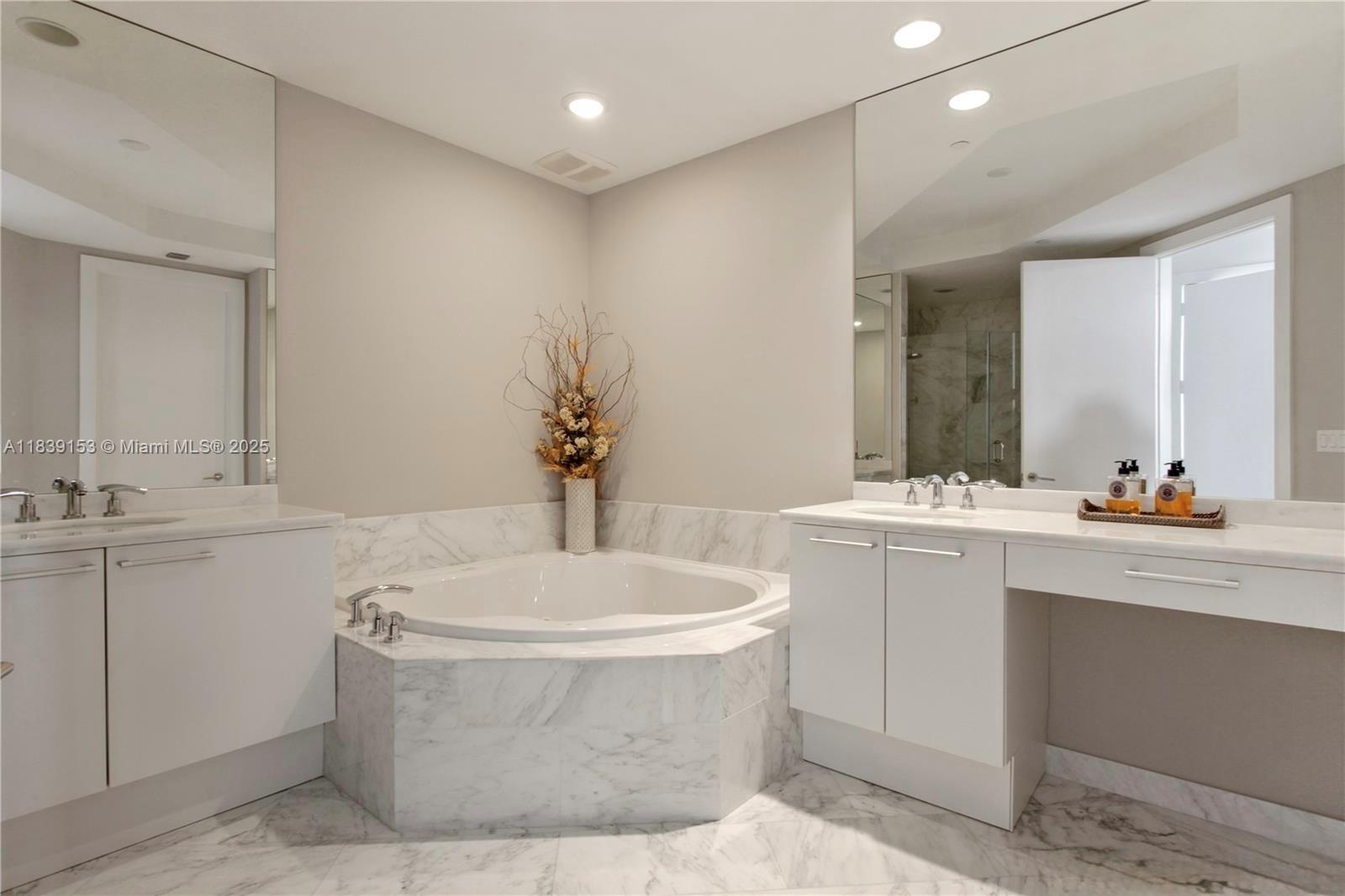4100 Island Blvd #2303, Aventura, Florida image 10