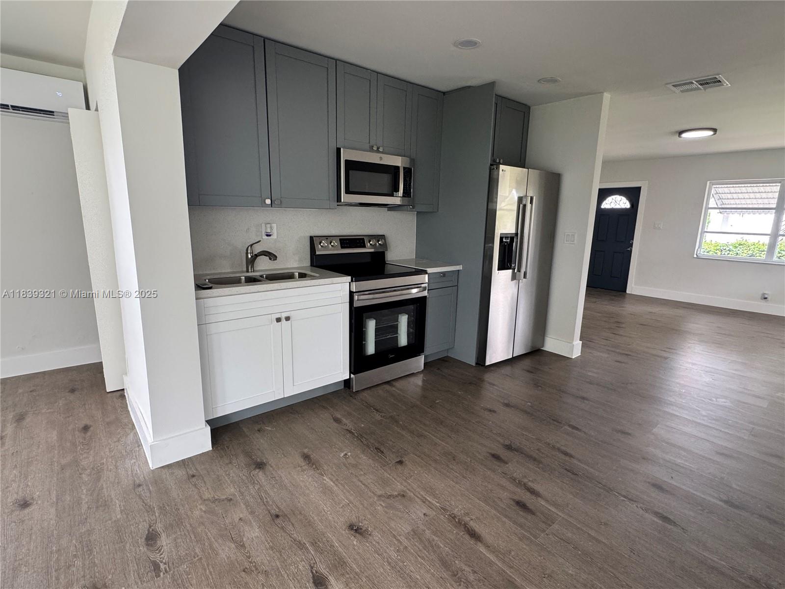 8521 NW 57th Ct, Tamarac, Florida image 3