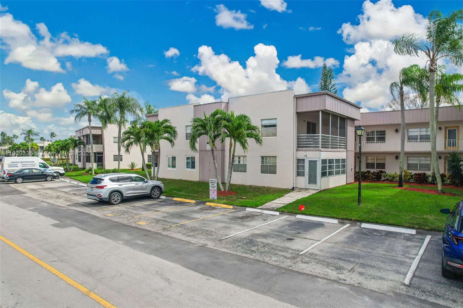 471 Capri J #471, Delray Beach, Florida image 2