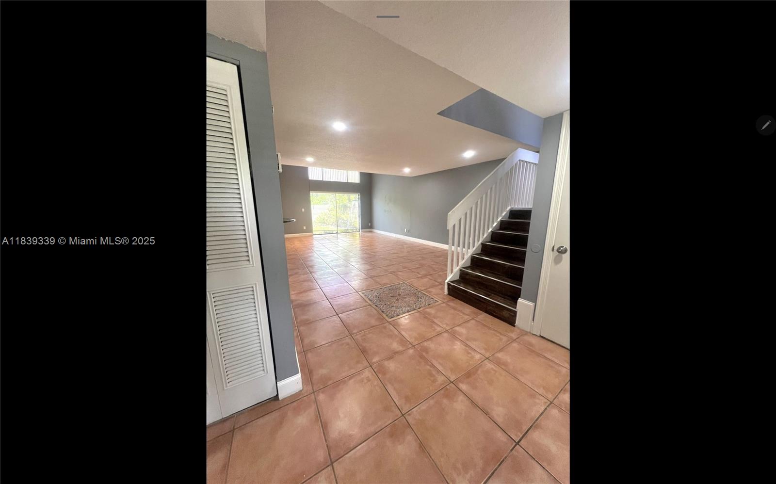 Property photo # 9