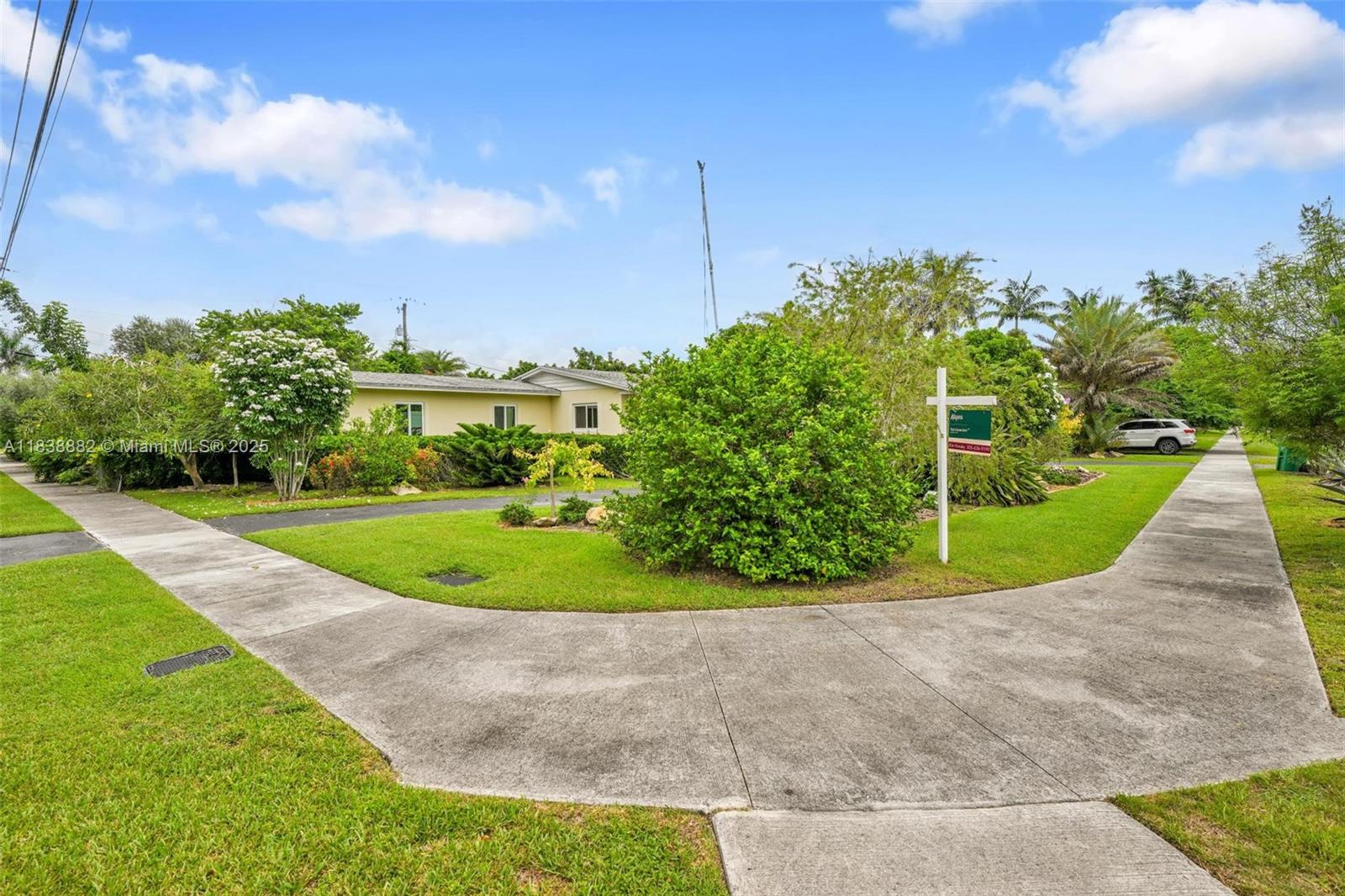 85 NW 21st St, Homestead, Florida image 1
