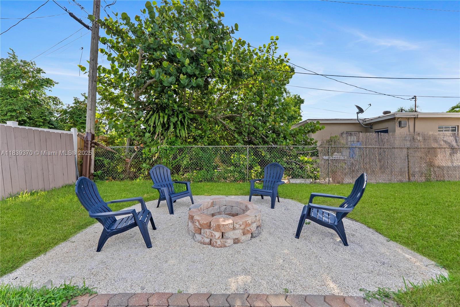 7021 SW 12th St, Pembroke Pines, Florida image 29