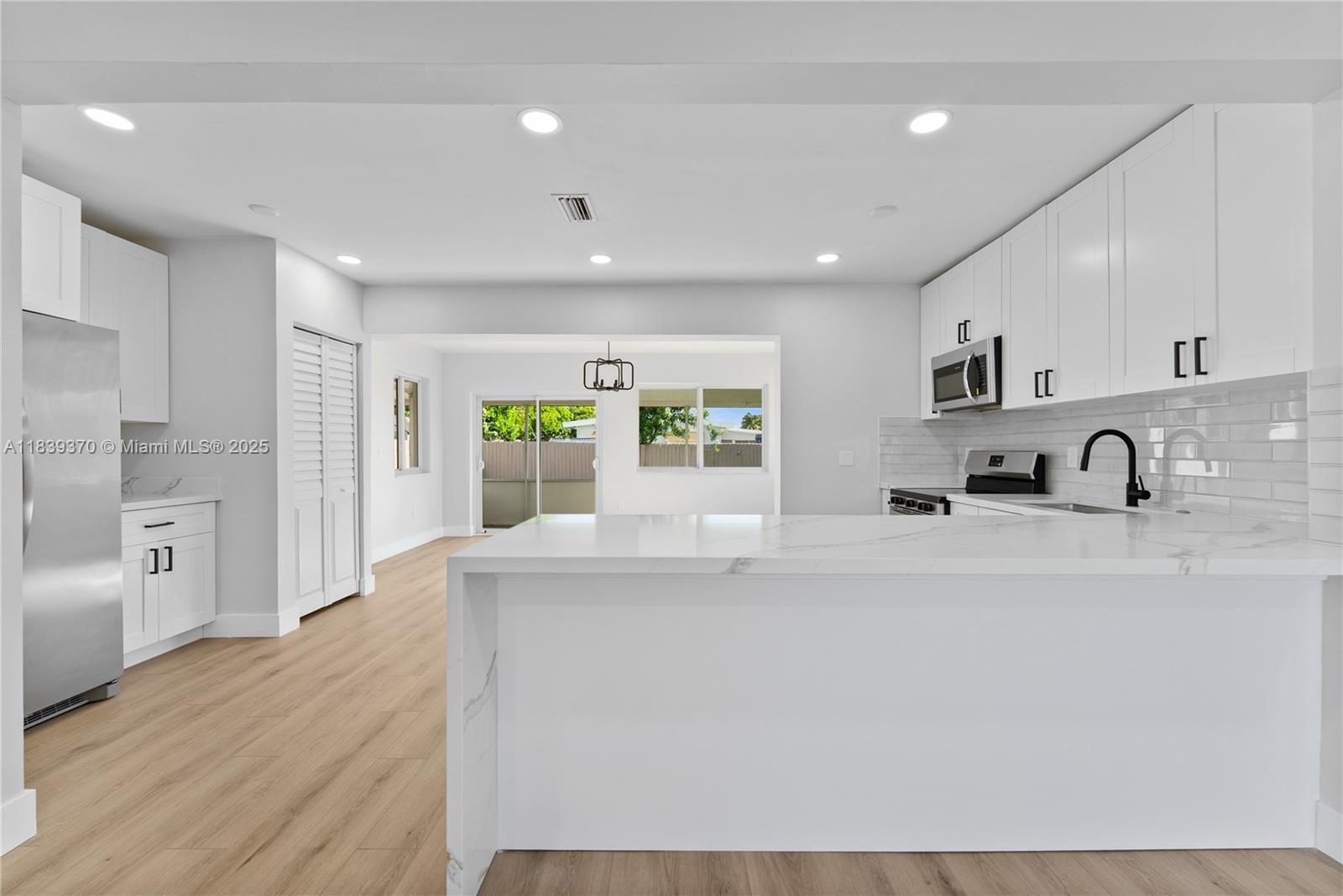 7021 SW 12th St, Pembroke Pines, Florida image 3
