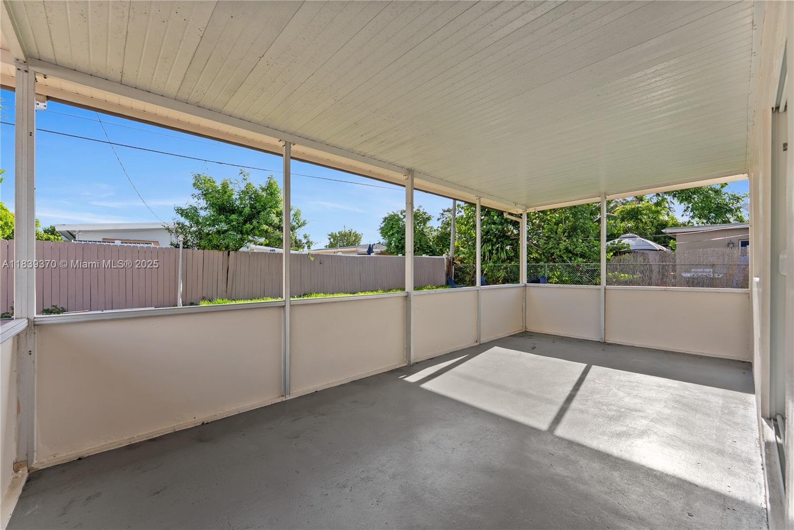 7021 SW 12th St, Pembroke Pines, Florida image 31