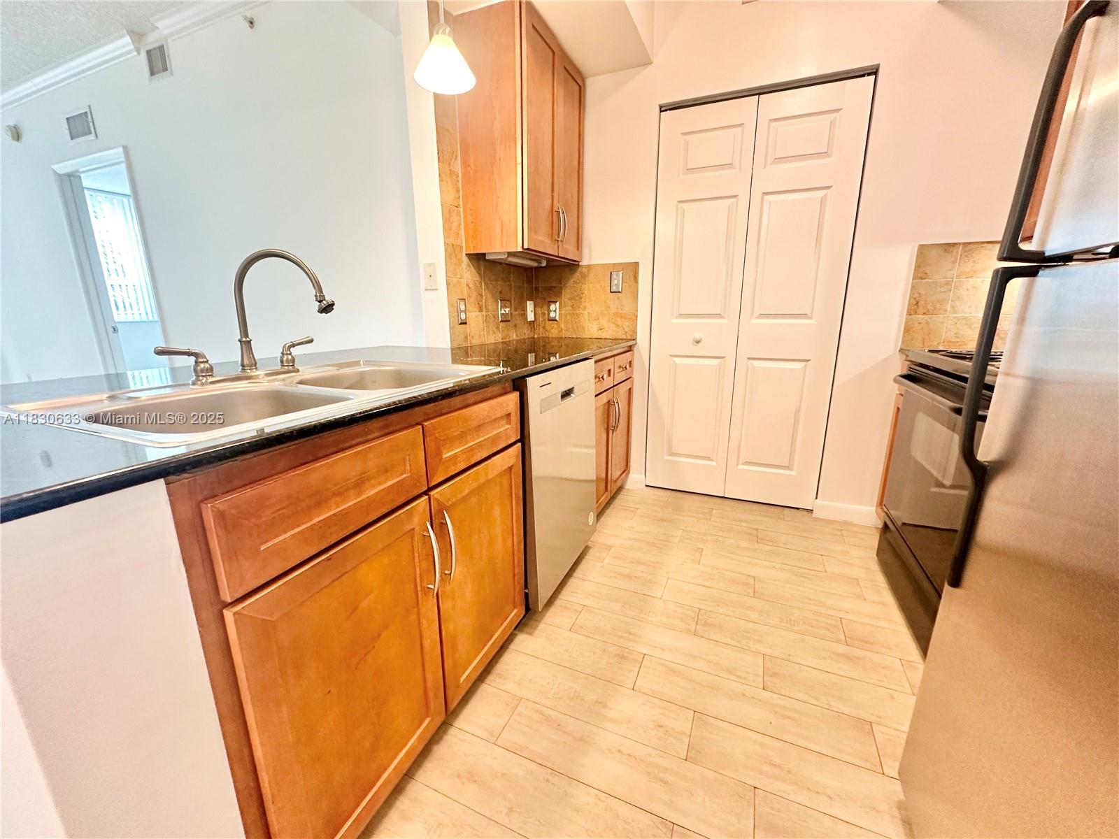 Property photo # 6