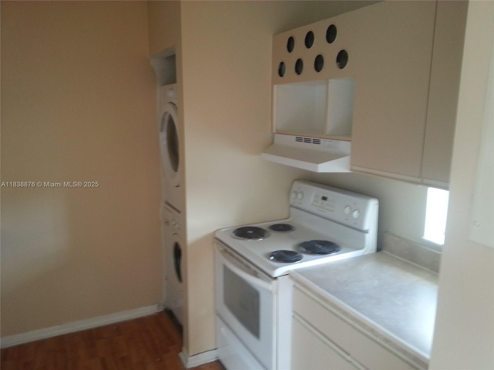 Property photo # 2