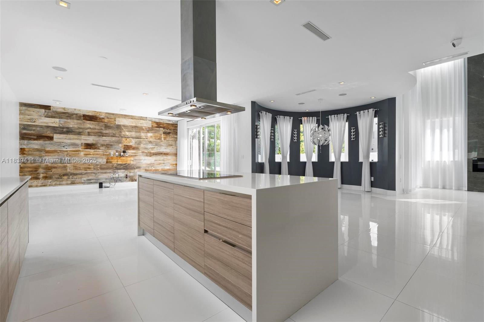 10431 NW 68th Ter, Doral, Florida image 20