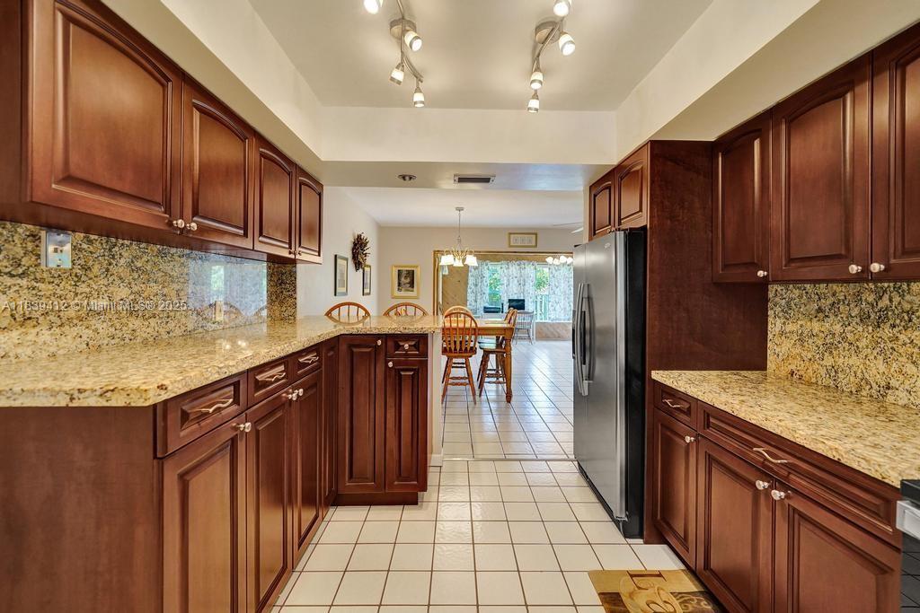222 SW 52nd Ter, Plantation, Florida image 39