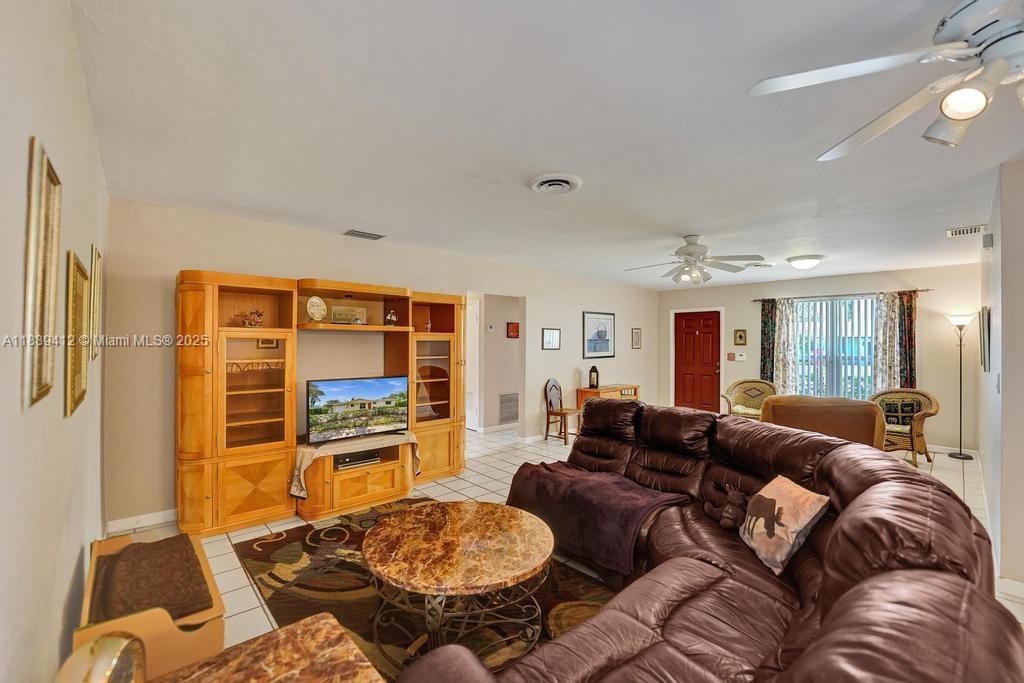 222 SW 52nd Ter, Plantation, Florida image 49