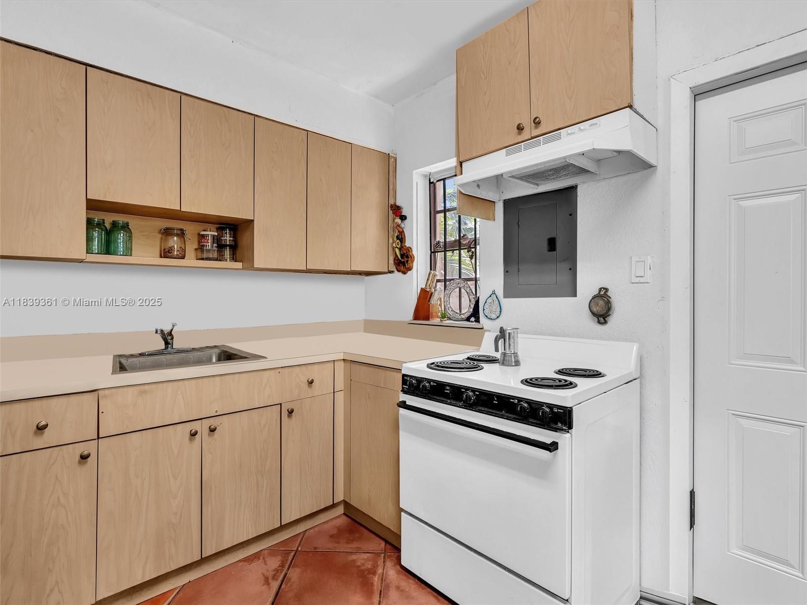 3210 E Elizabeth St, Miami, Florida image 50
