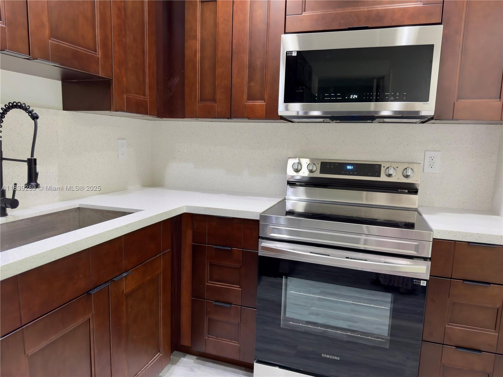 Property photo # 4