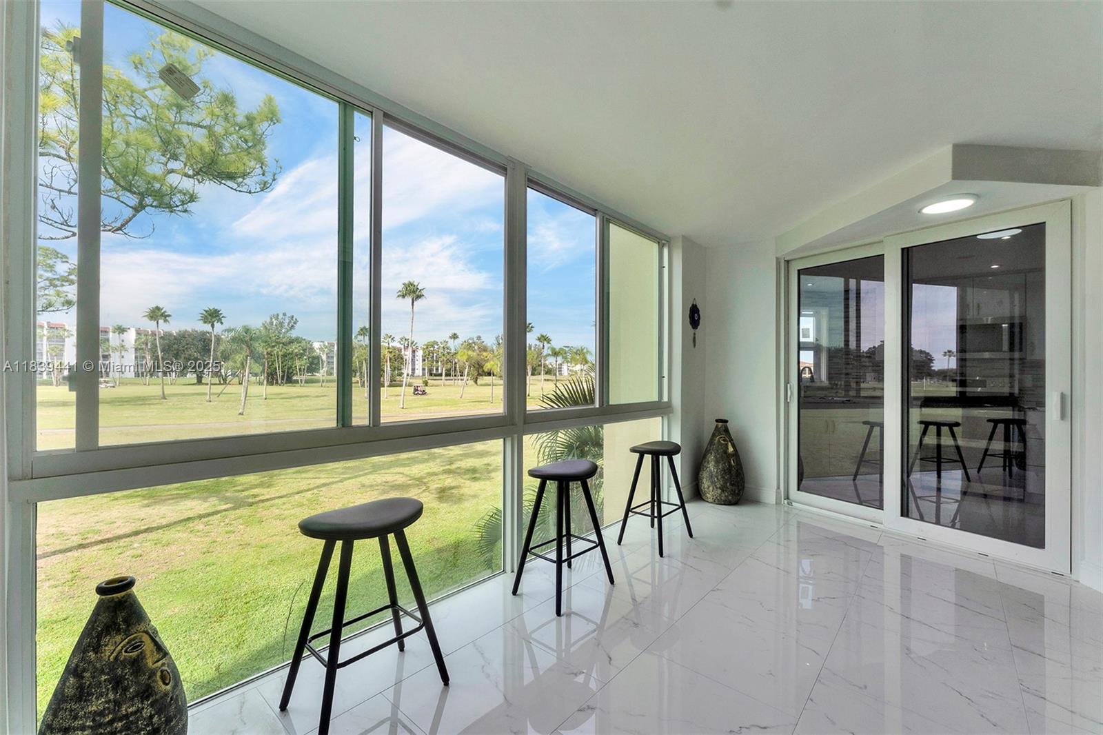 3661 Via Poinciana #206, Lake Worth, Florida image 10