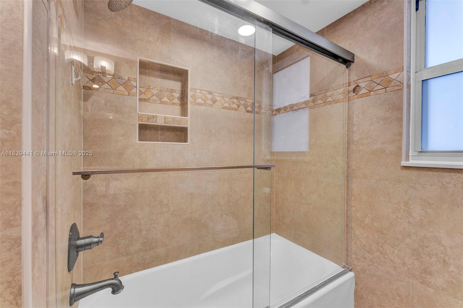 3661 Via Poinciana #206, Lake Worth, Florida image 25
