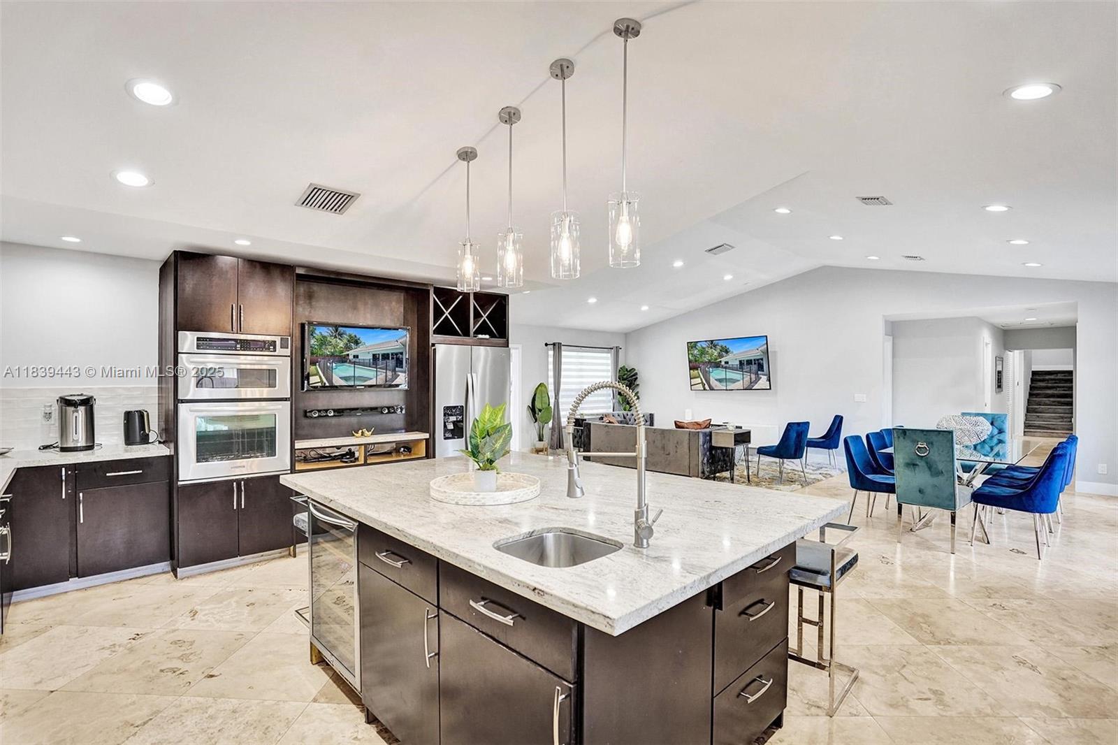 614 SE 12th Ave, Deerfield Beach, Florida image 13