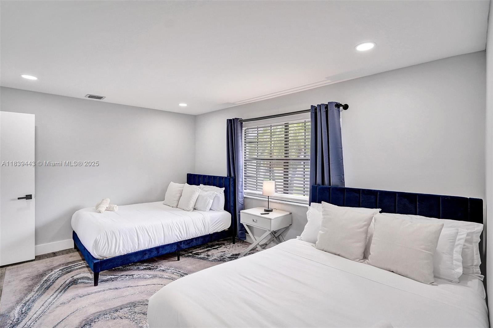 614 SE 12th Ave, Deerfield Beach, Florida image 28