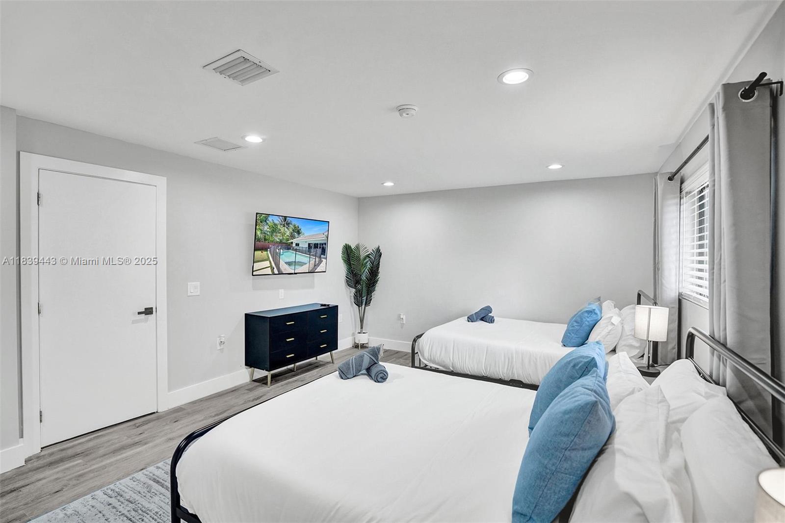 614 SE 12th Ave, Deerfield Beach, Florida image 34