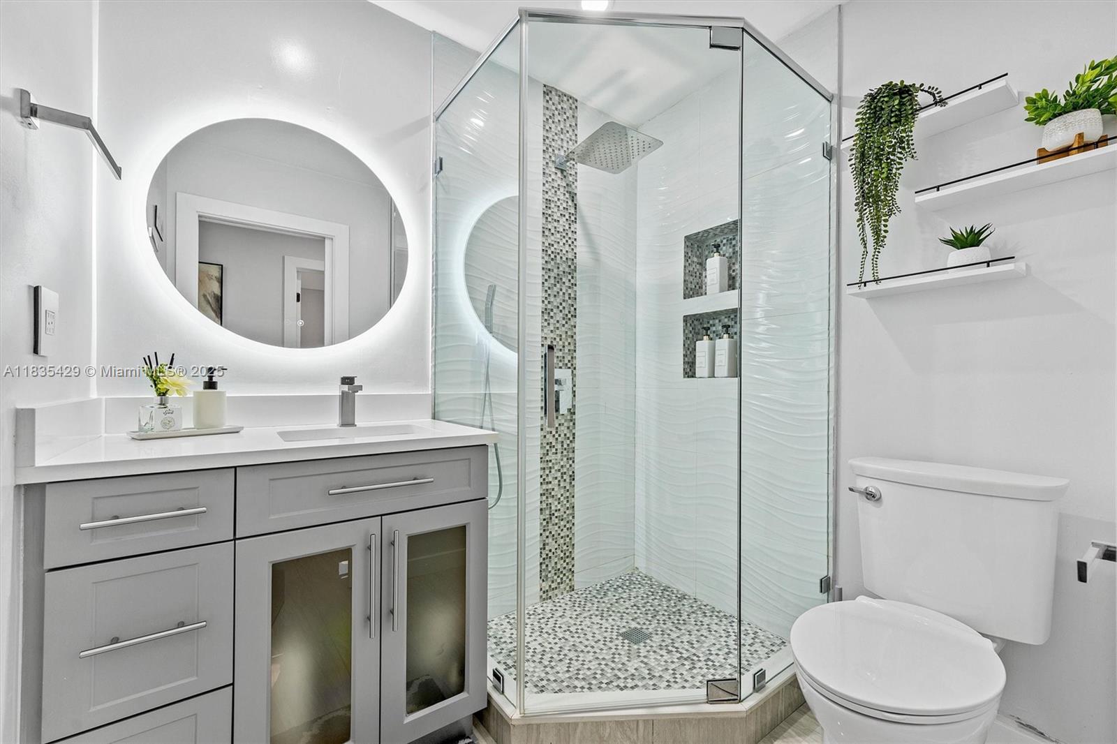 8115 NW 185th Ter, Hialeah, Florida image 24
