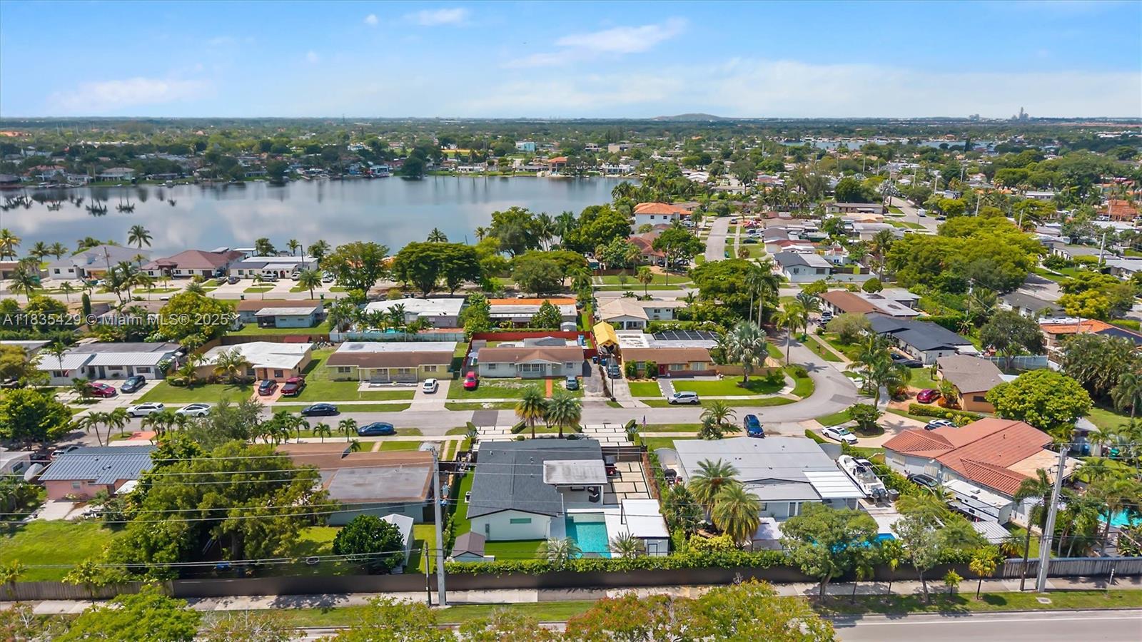 8115 NW 185th Ter, Hialeah, Florida image 45