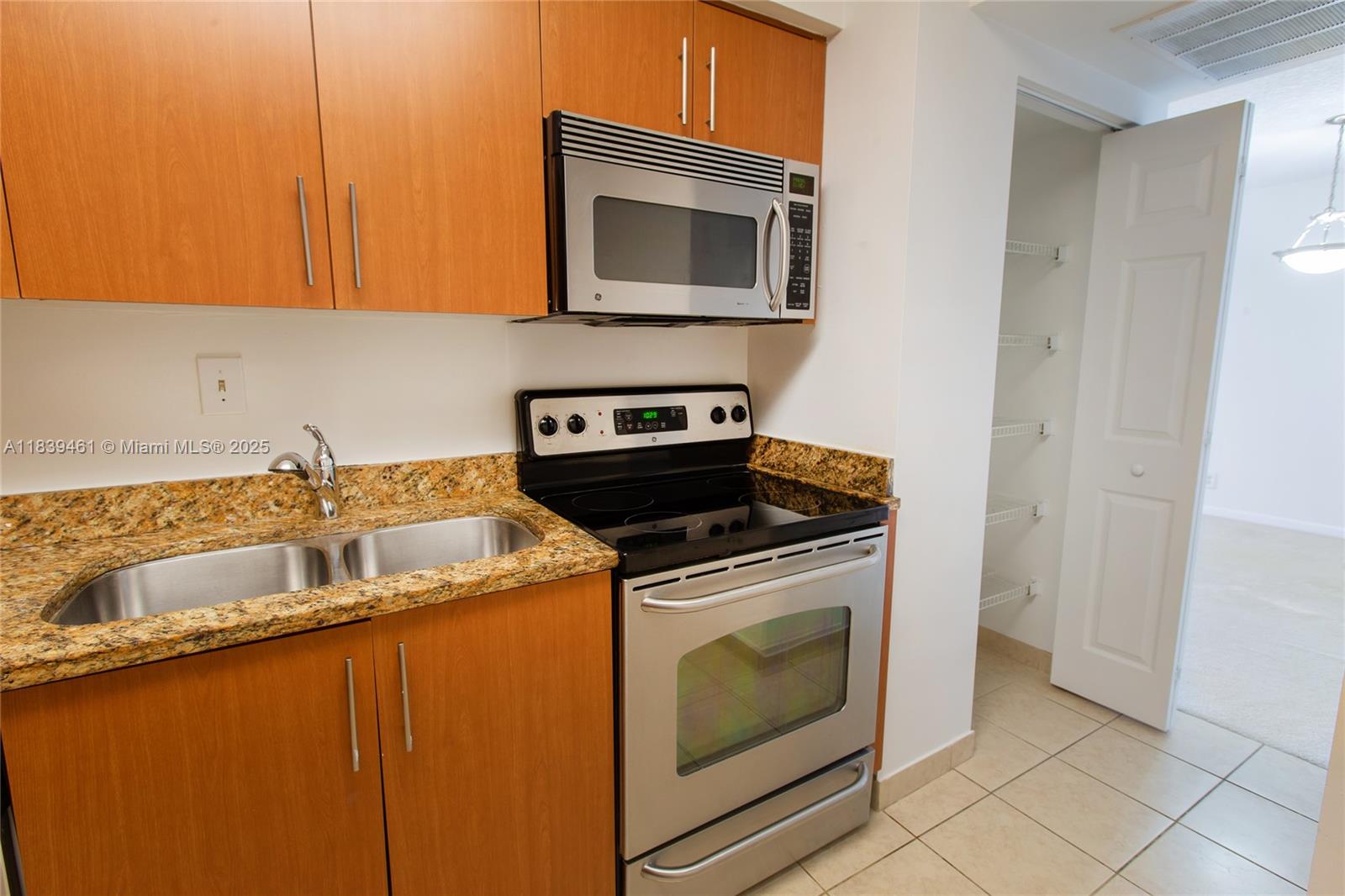 Property photo # 4