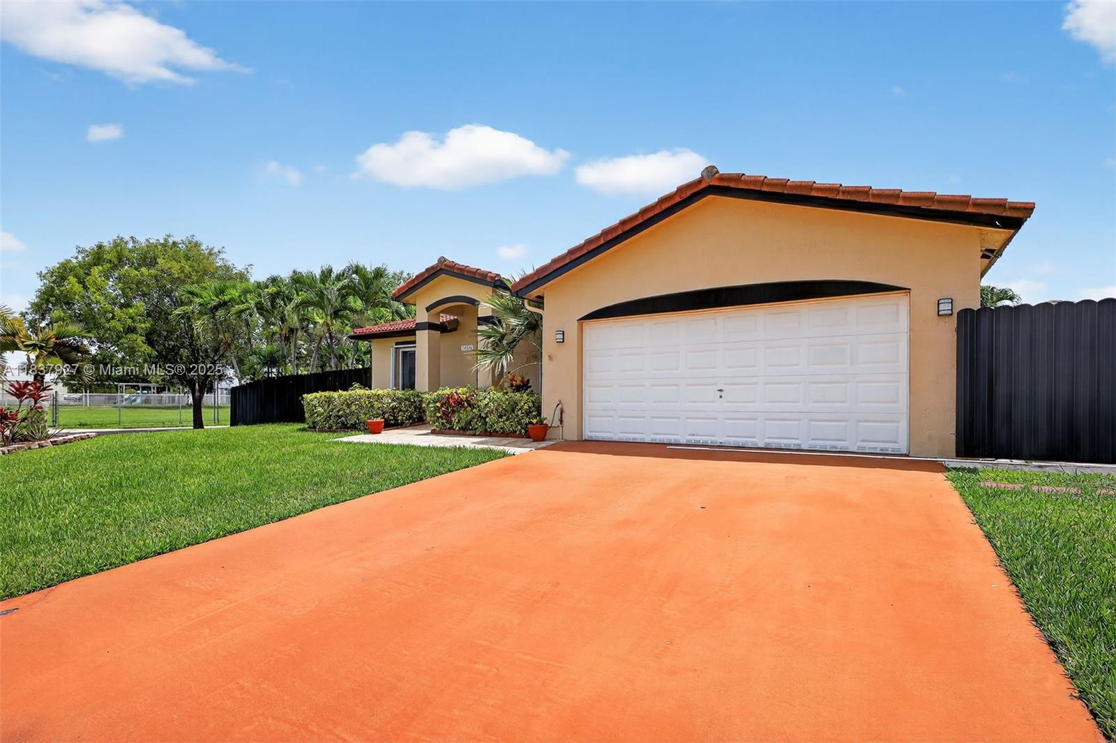10202 SW 191st St, Cutler Bay, Florida image 3