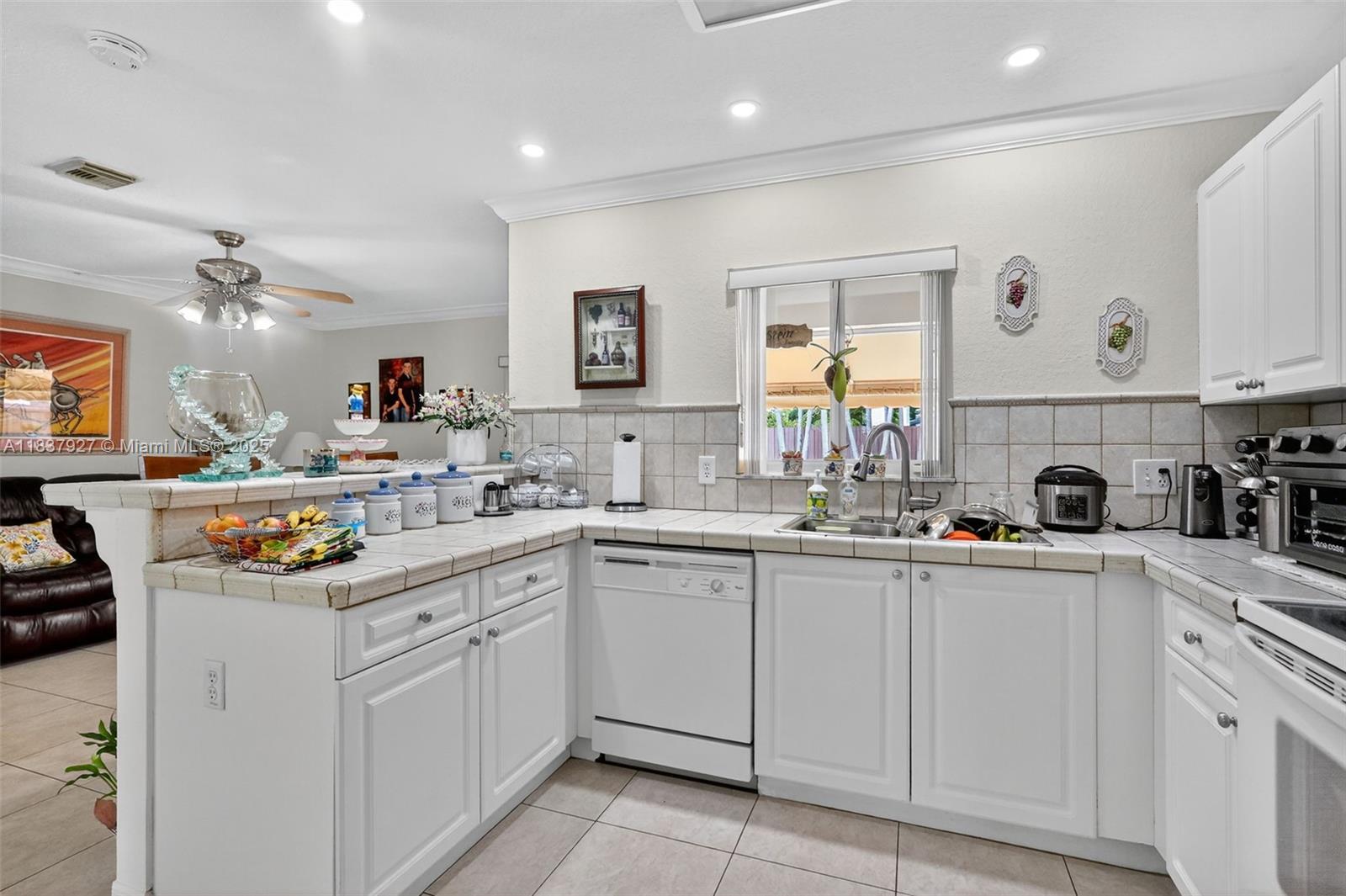 10202 SW 191st St, Cutler Bay, Florida image 6