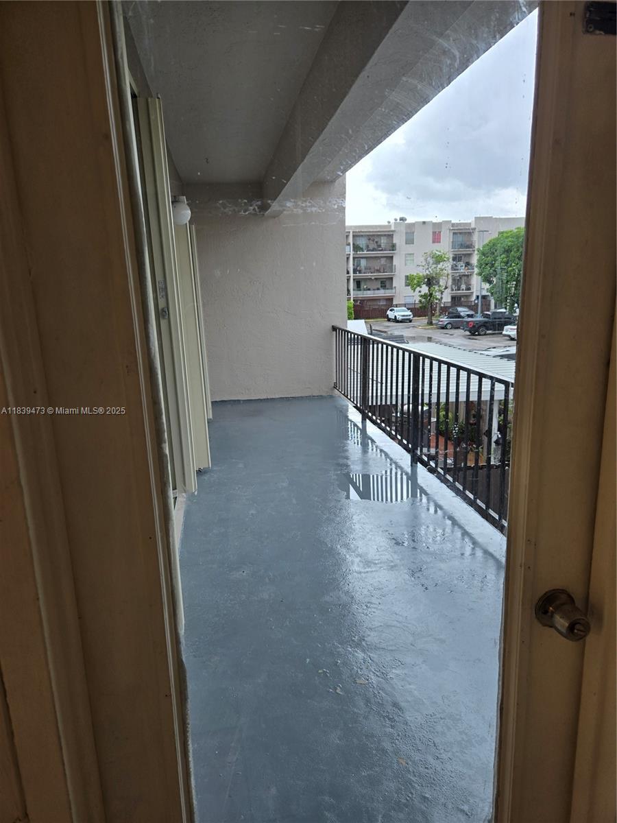5755 W 20 Ave #206, Hialeah, Florida image 5